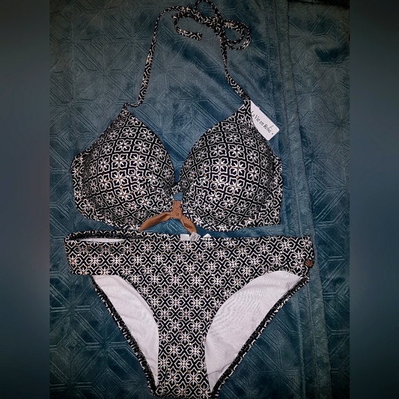 La Vie En Rose Bikini - Picture 1 of 2